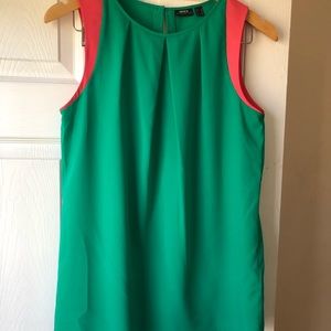 Sleeveless blouse